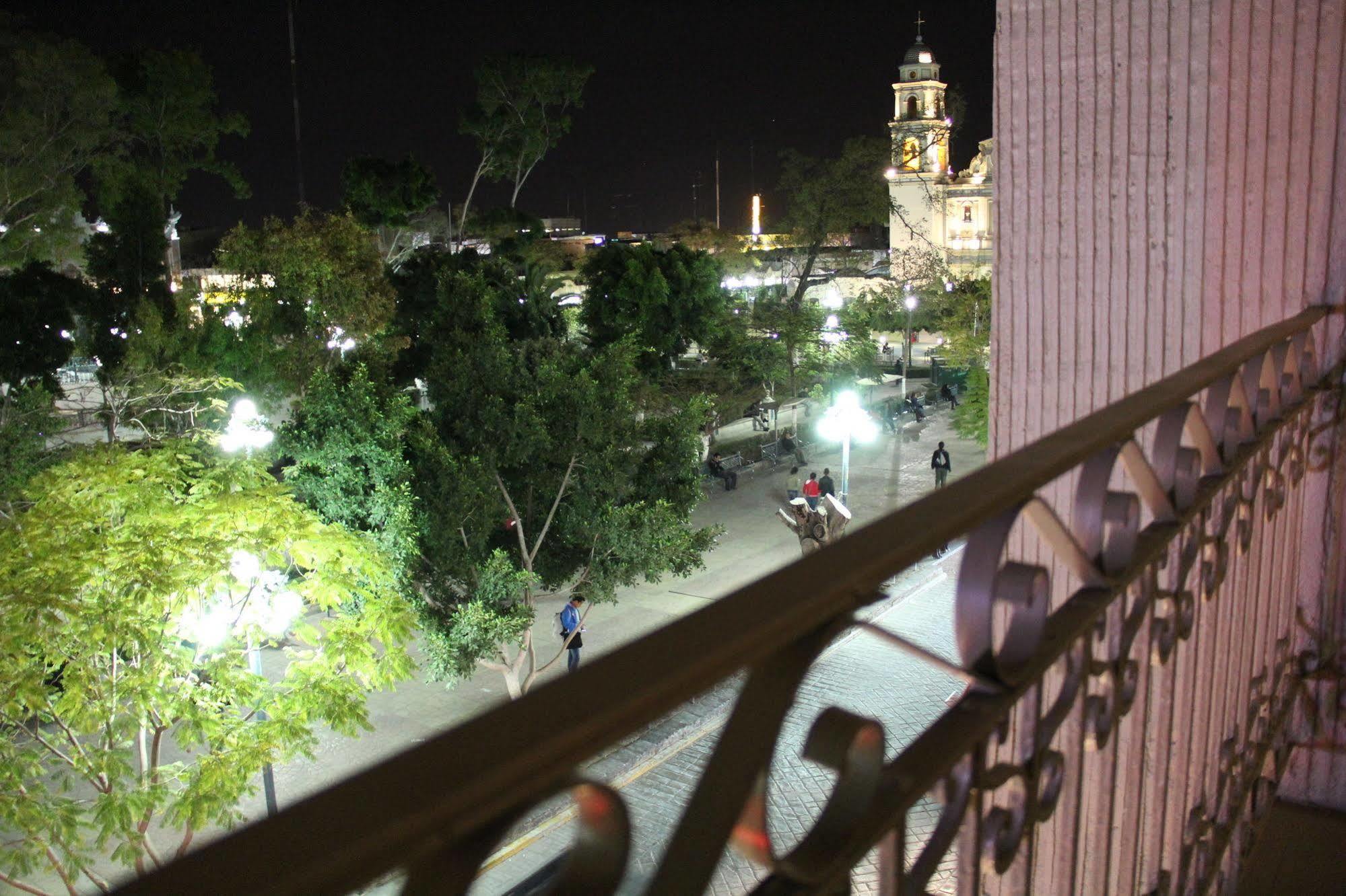 特瓦坎广场酒店 Tehuacán 外观 照片